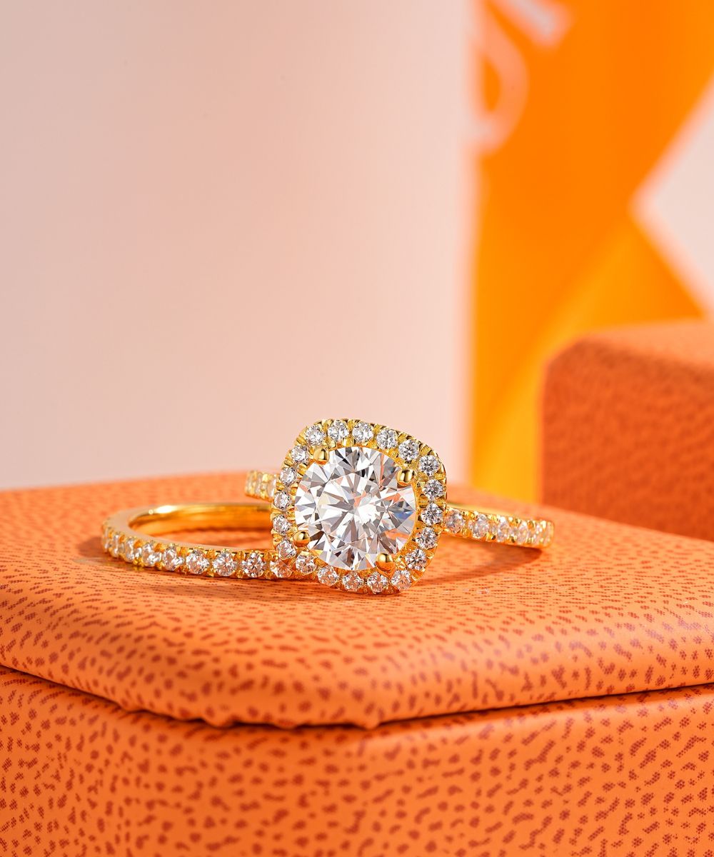 Satéur Aurous Gold Lumière 婚戒套組™ 戒指