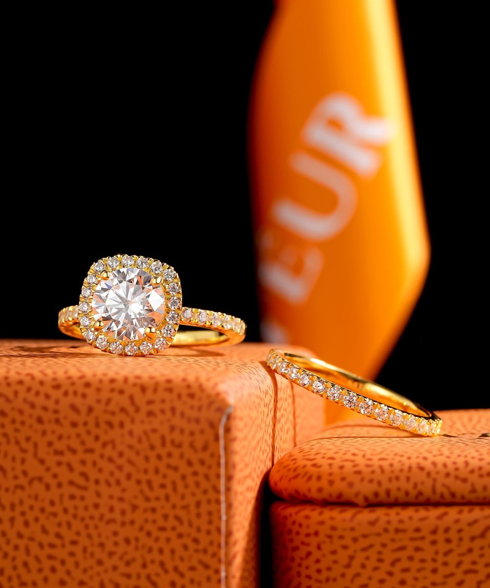 Satéur Aurous Gold Lumière 婚戒套組™ 戒指