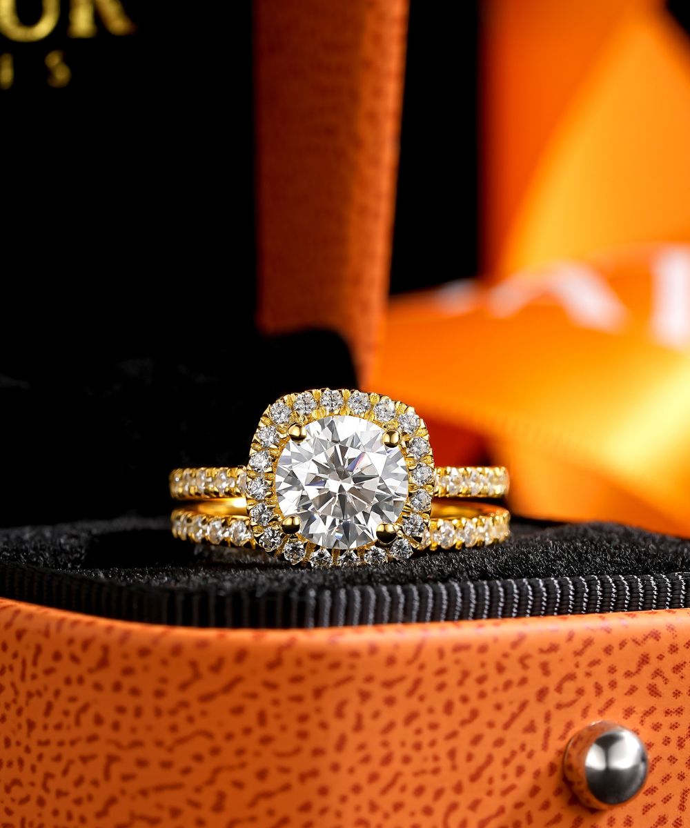 Satéur Aurous Gold Lumière 婚戒套組™ 戒指