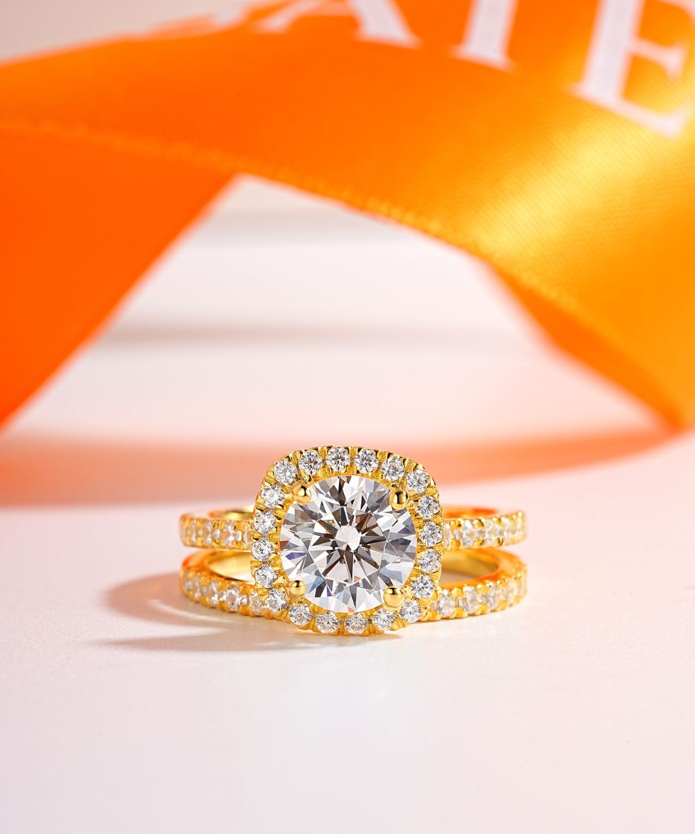 Satéur Aurous Gold Lumière 婚戒套組™ 戒指