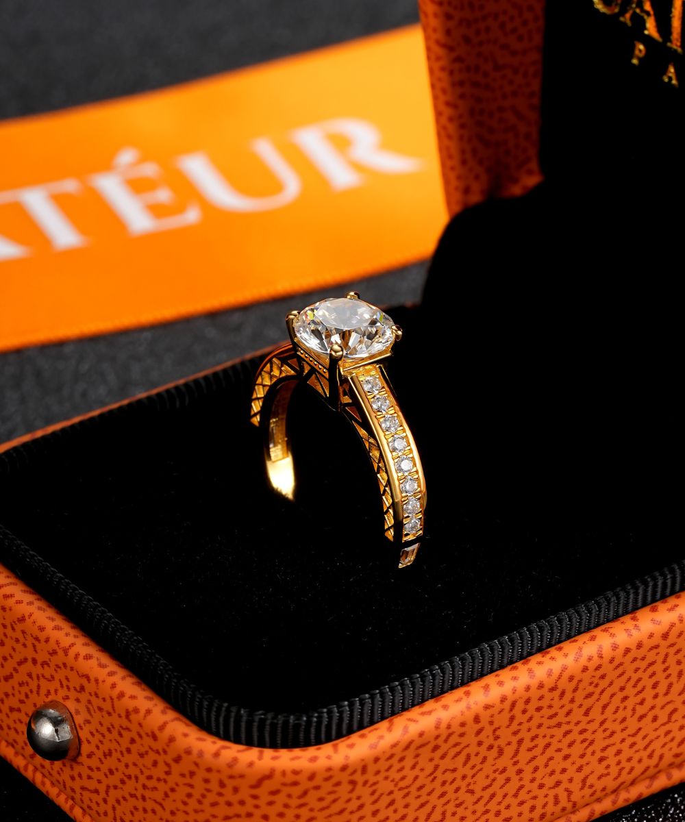 Satéur Eiffel Tower Ring™