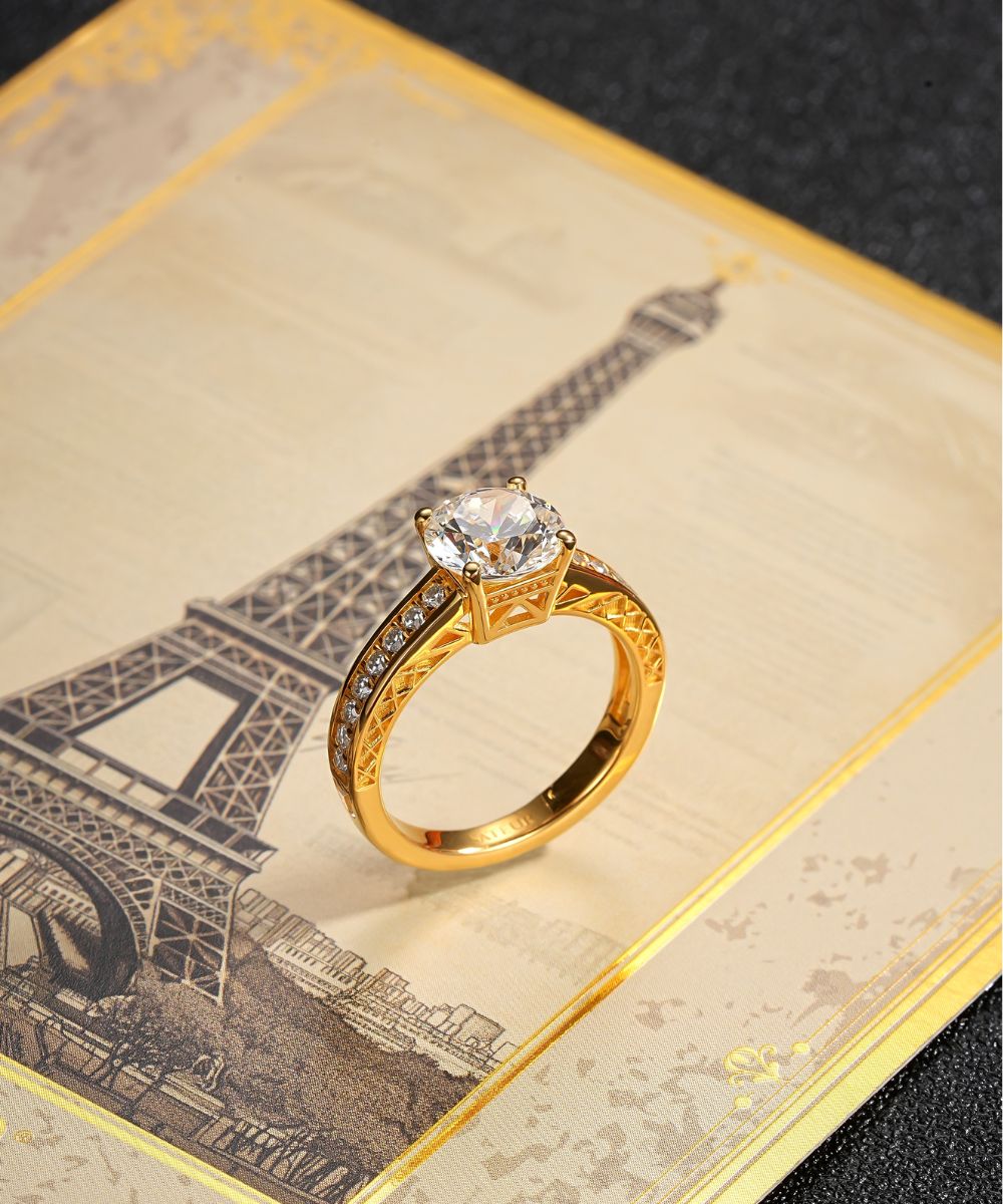 Satéur Eiffel Tower Ring™
