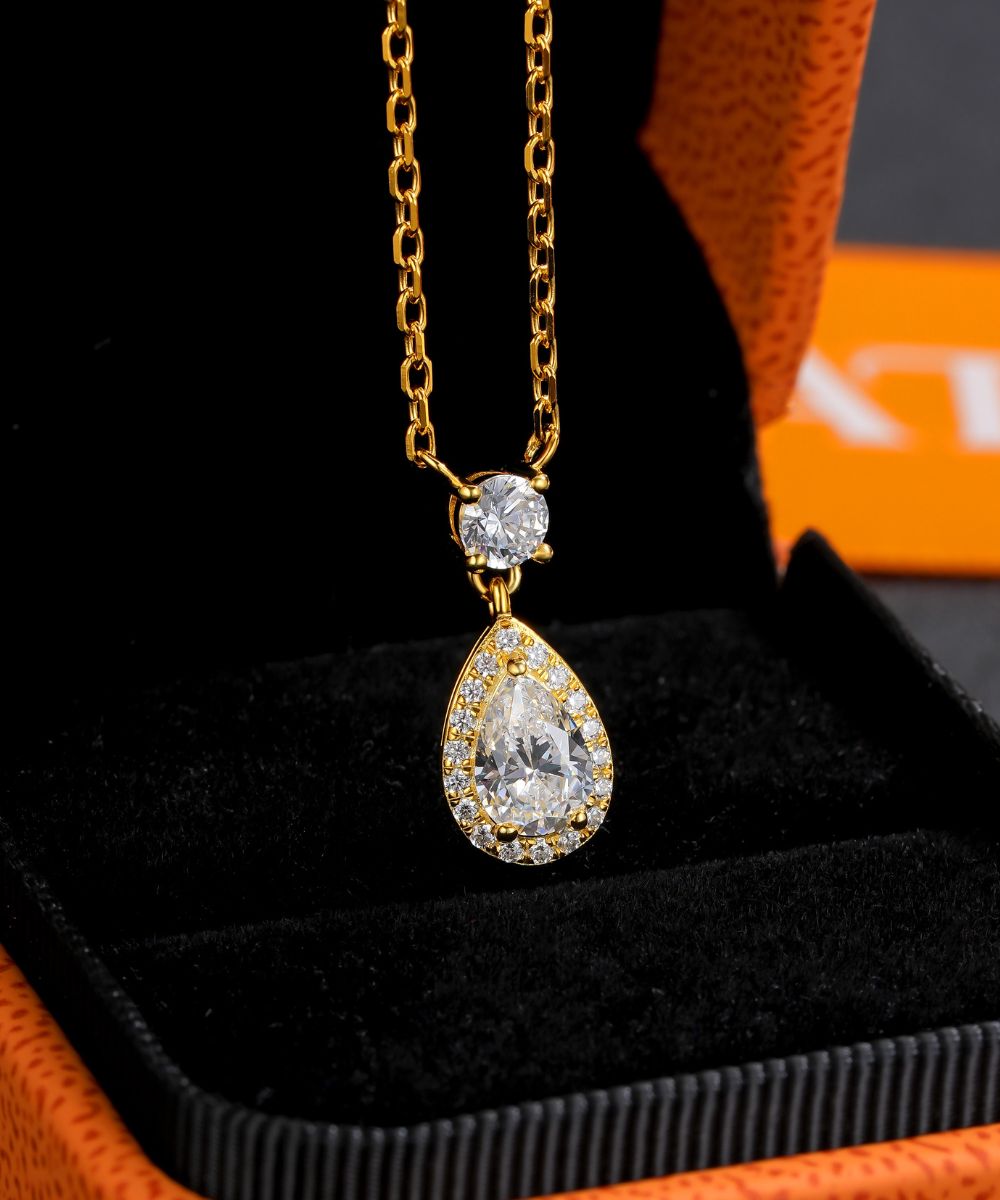 عقد Satéur D'or Jardin 1682™