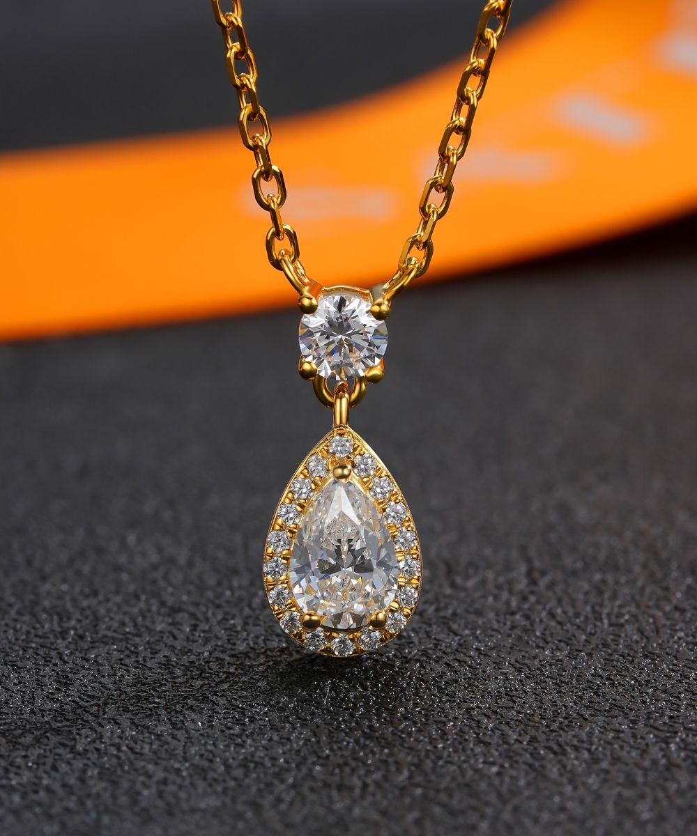 عقد Satéur D'or Jardin 1682™