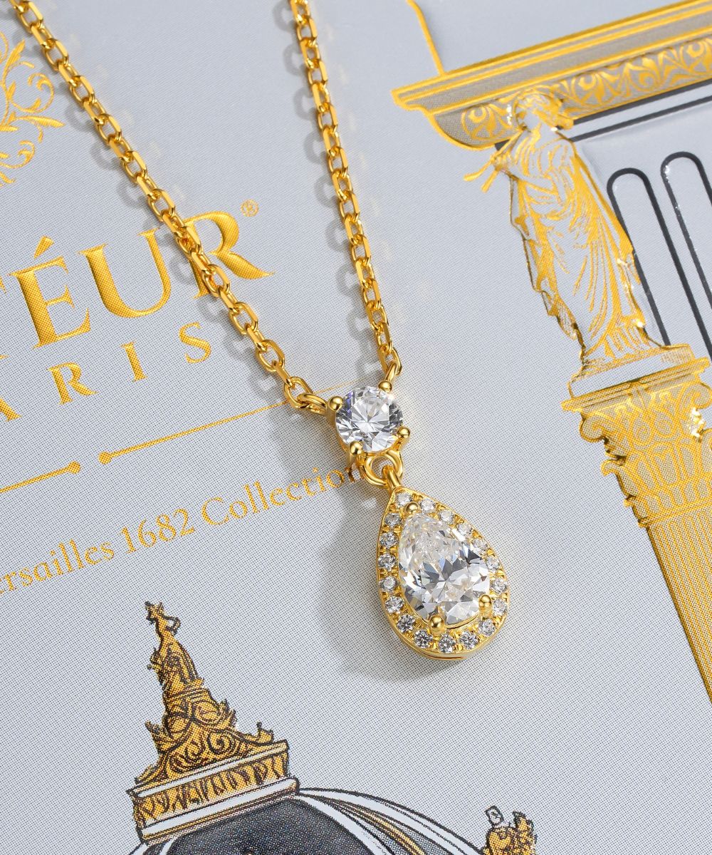 عقد Satéur D'or Jardin 1682™