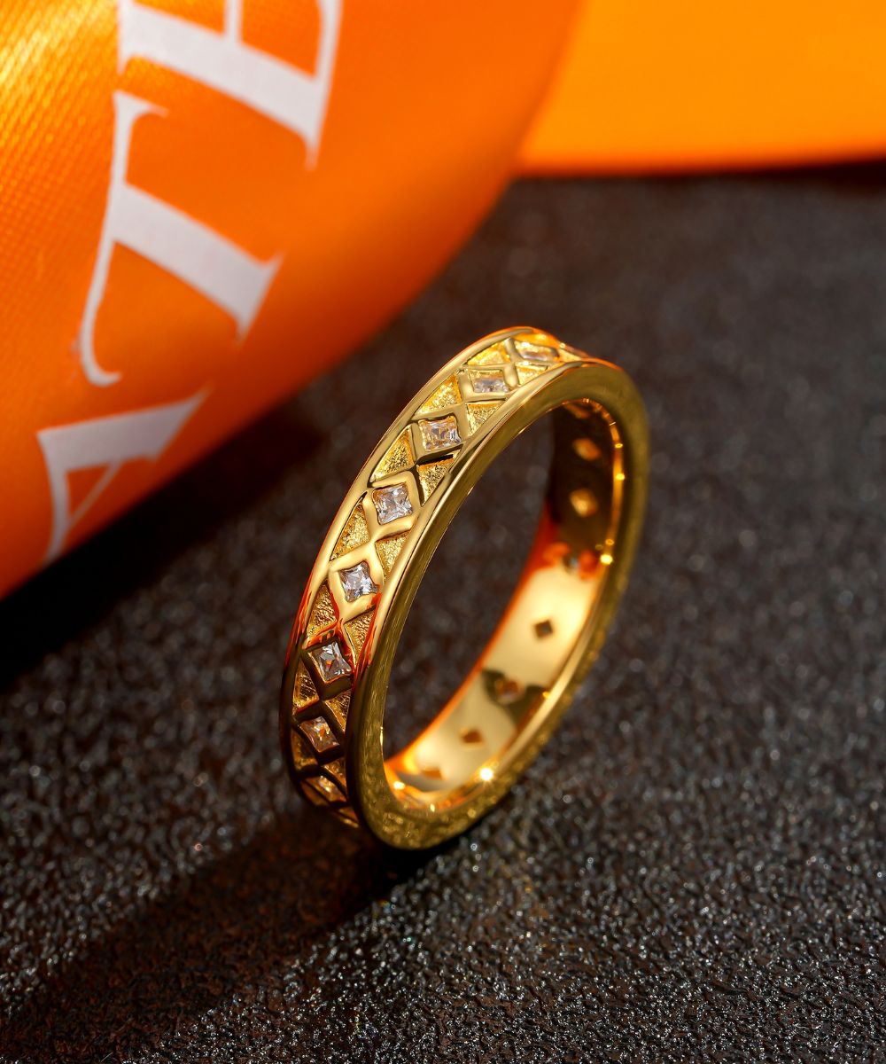 Satéur D’or Astrèlle 戒指™