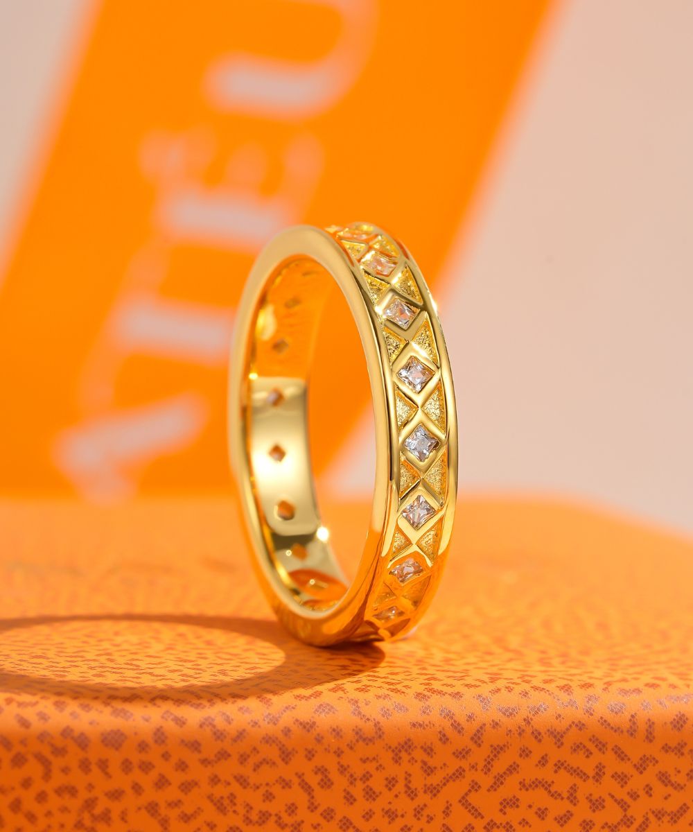 Satéur D’or Astrèlle 戒指™