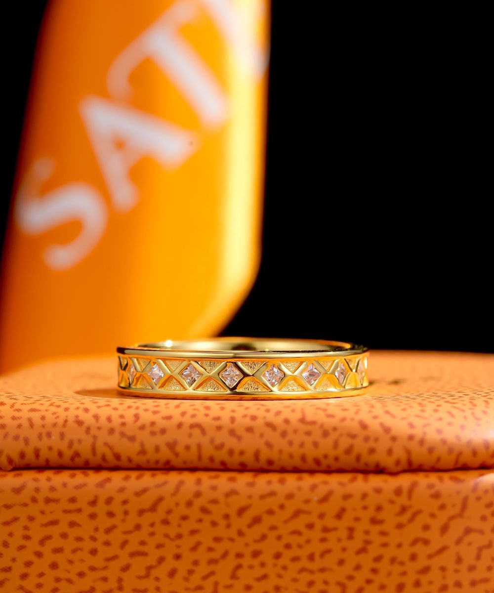 Satéur D’or Astrèlle 戒指™