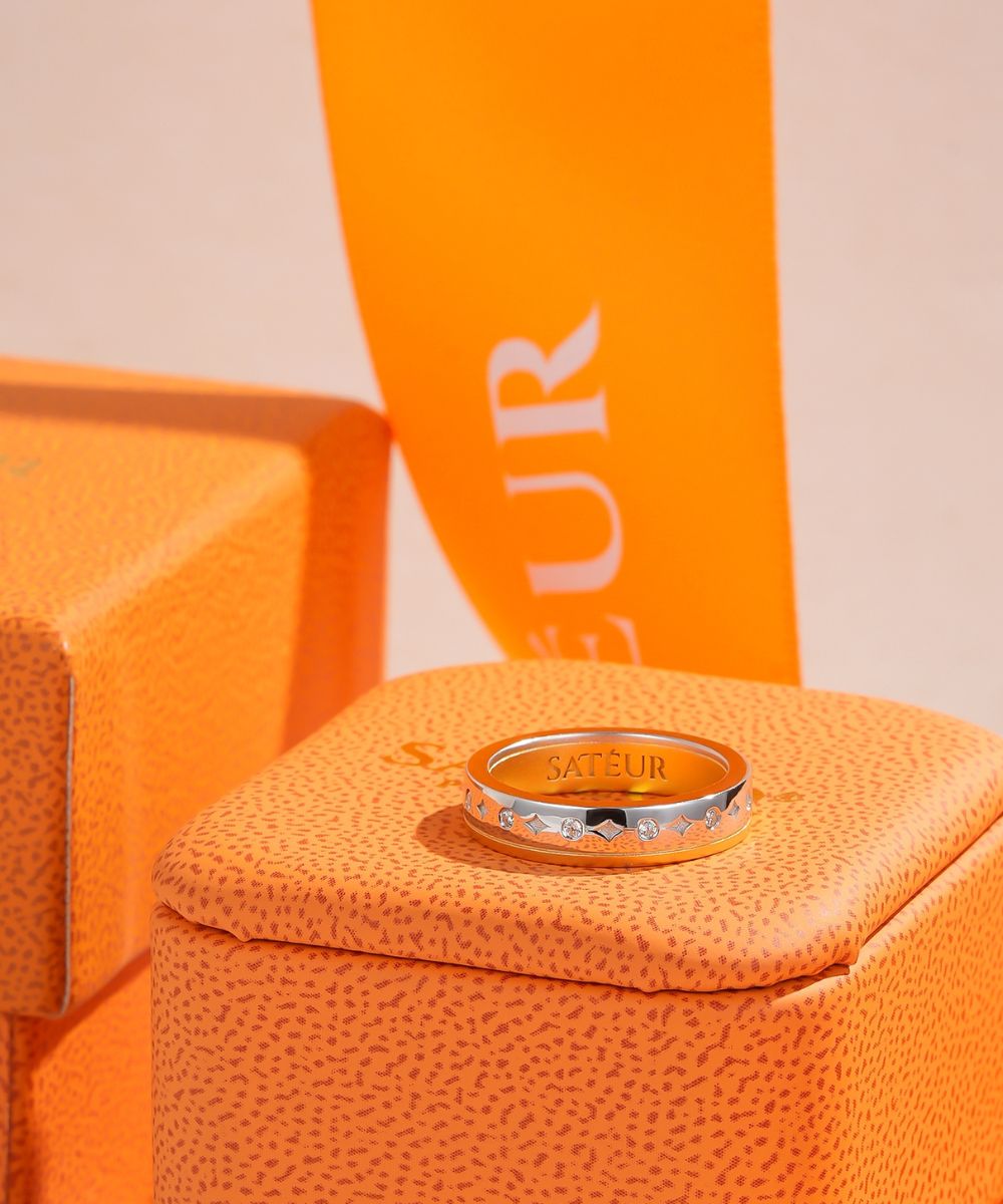 Satéur D’or Céleste Diamond Ring™, 18K White Gold