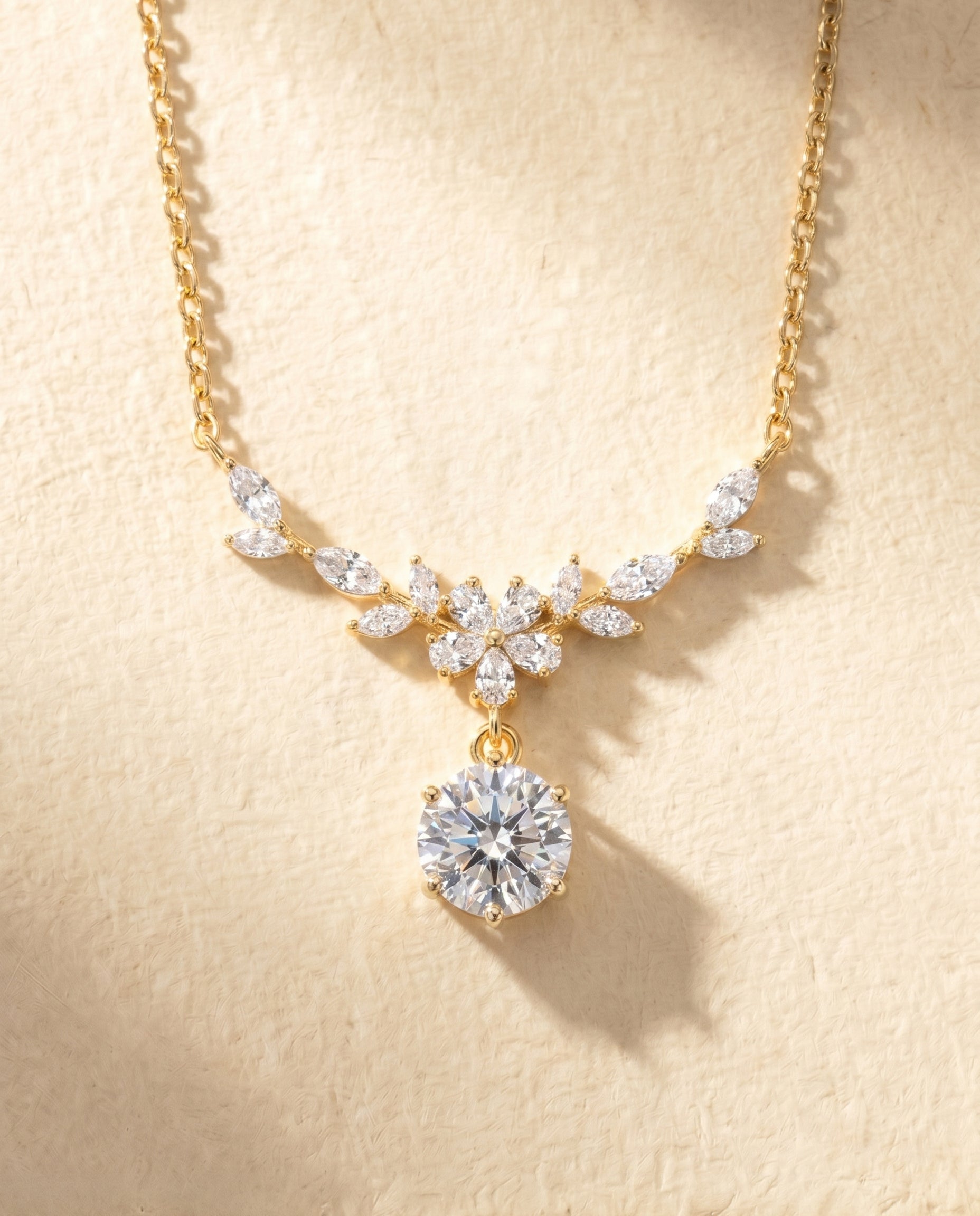 Satéur D'or Fleur de Versailles Necklace™