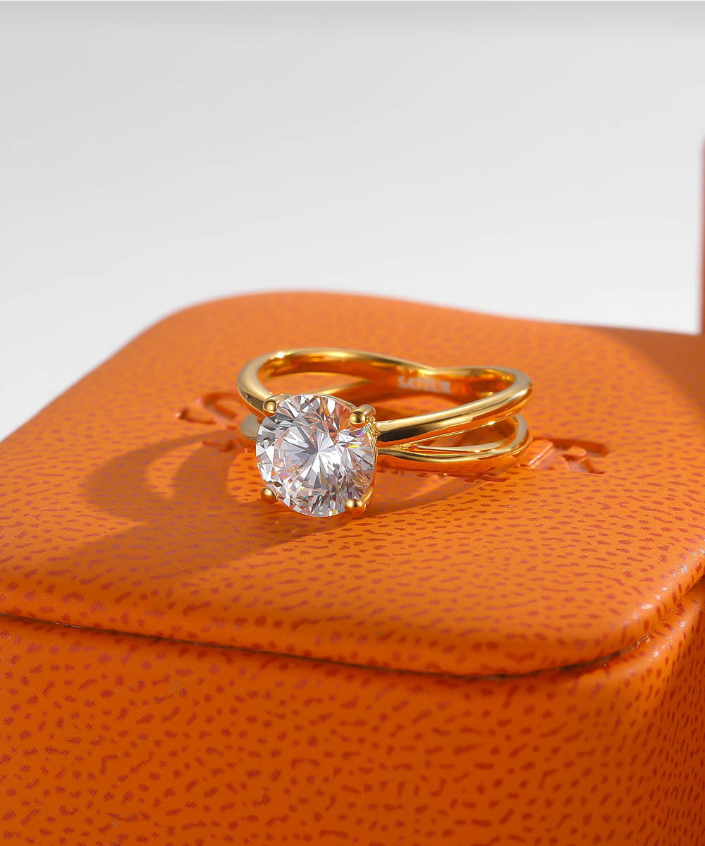Satéur Aurous Gold Solitaire Diamond Ring™, 18K Gold