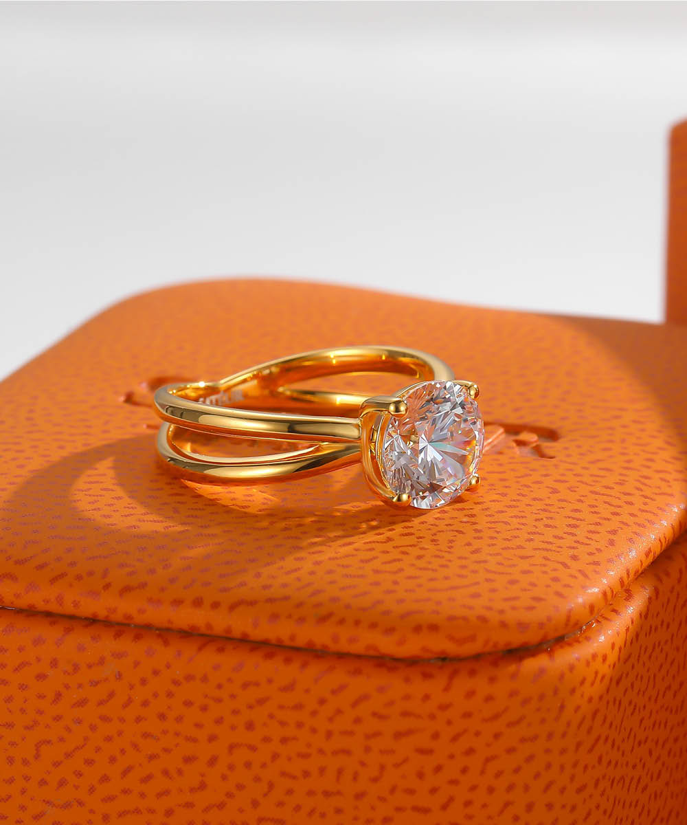 Satéur Aurous Gold Solitaire Diamond Ring™, 18K Gold