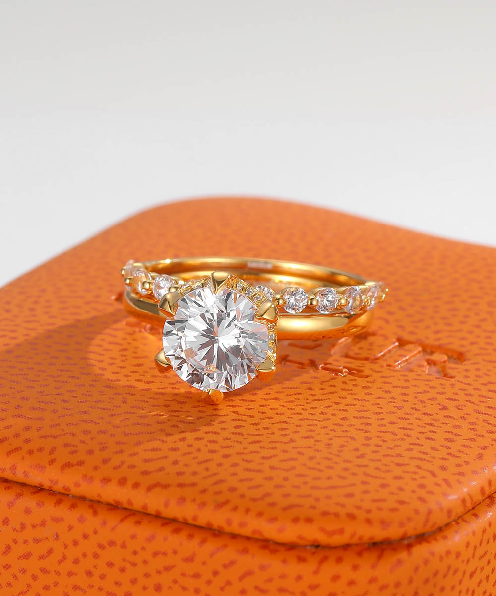 Anillo de Diamantes Sateur Aurous Gold Fusione™, Oro de 18K, Corte Redondo