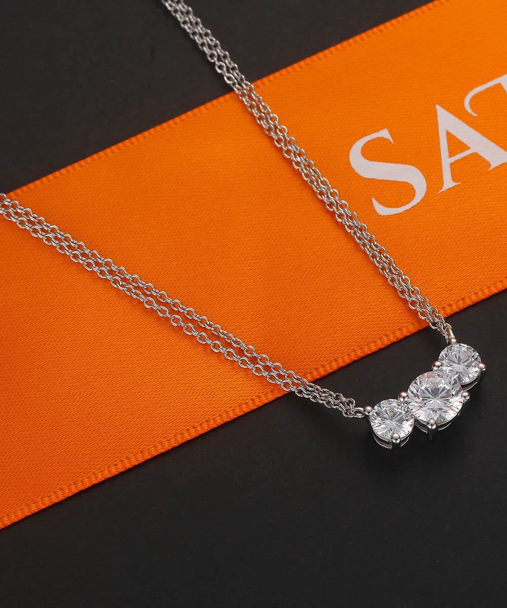 Satéur Tri-Pierre Diamond Necklace™, 18K White Gold
