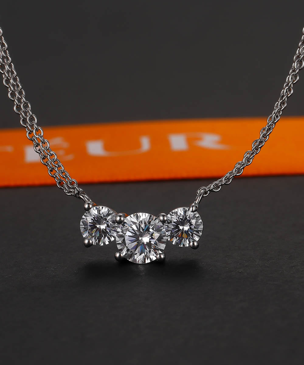 Satéur Tri-Pierre Diamond Necklace™, 18K White Gold