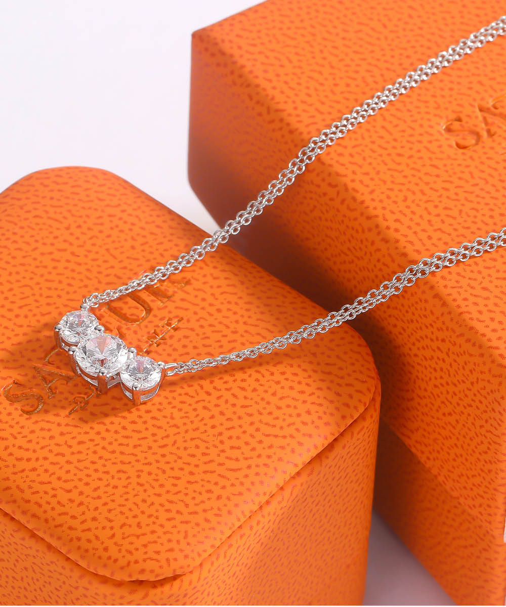Satéur Tri-Pierre Diamond Necklace™, 18K White Gold