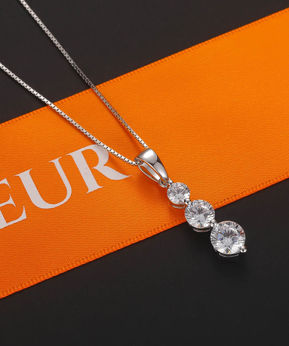 Satéur Trinité Diamond Necklace™, 18K White Gold