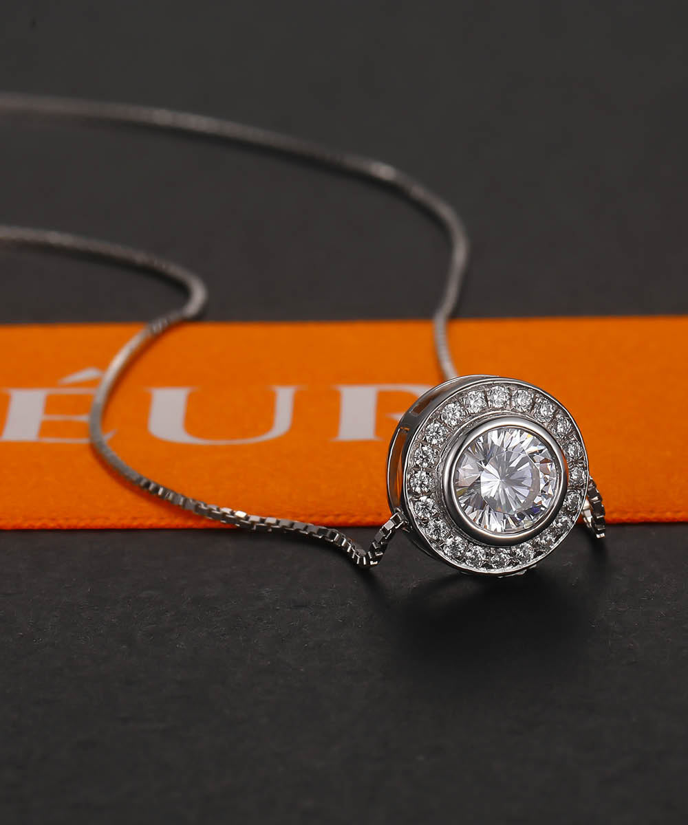Satéur Belle Dame Diamond Necklace™, 18K White Gold