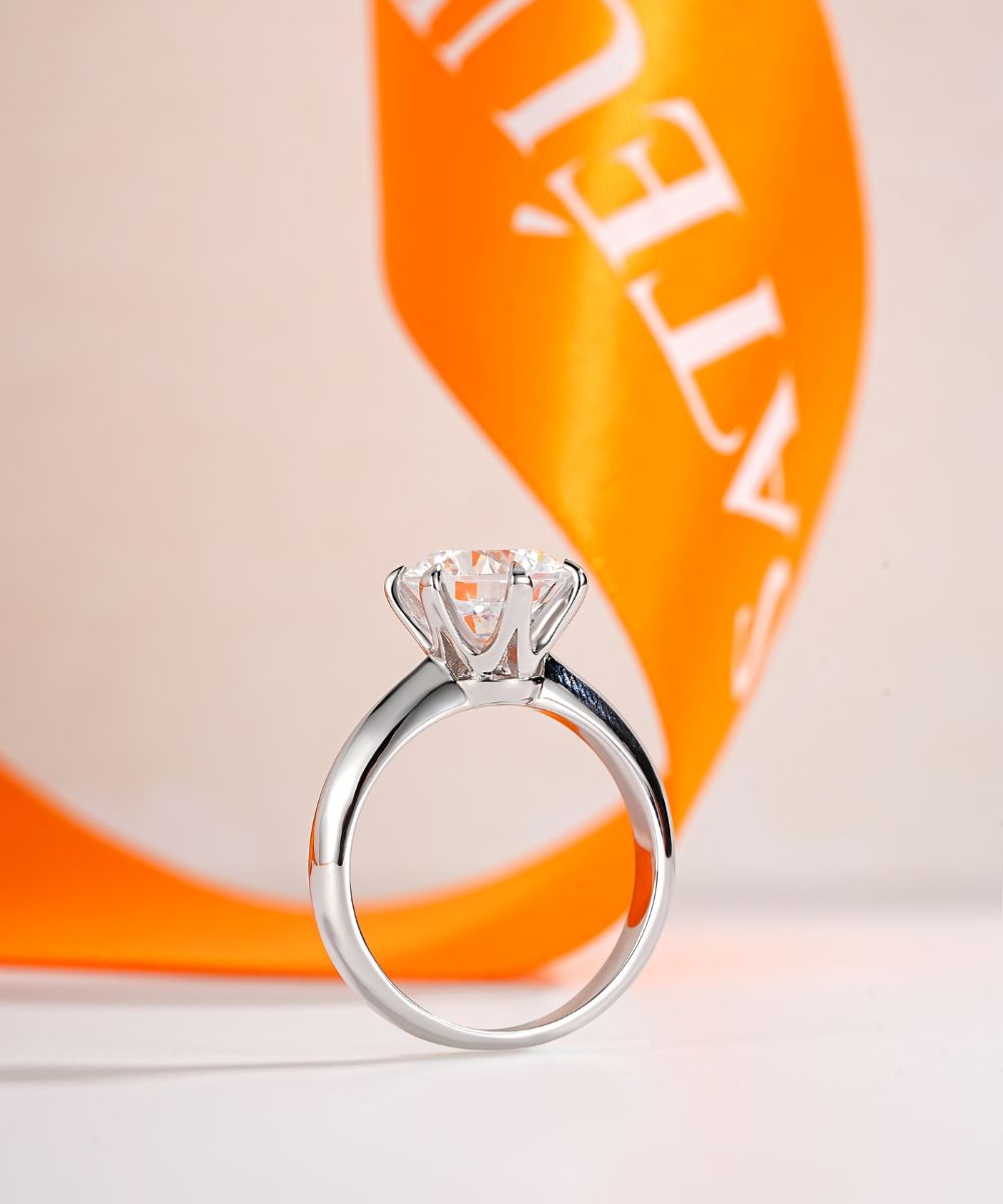 Satéur Destinée Diamond Ring™, 18K White Gold, Round Cut