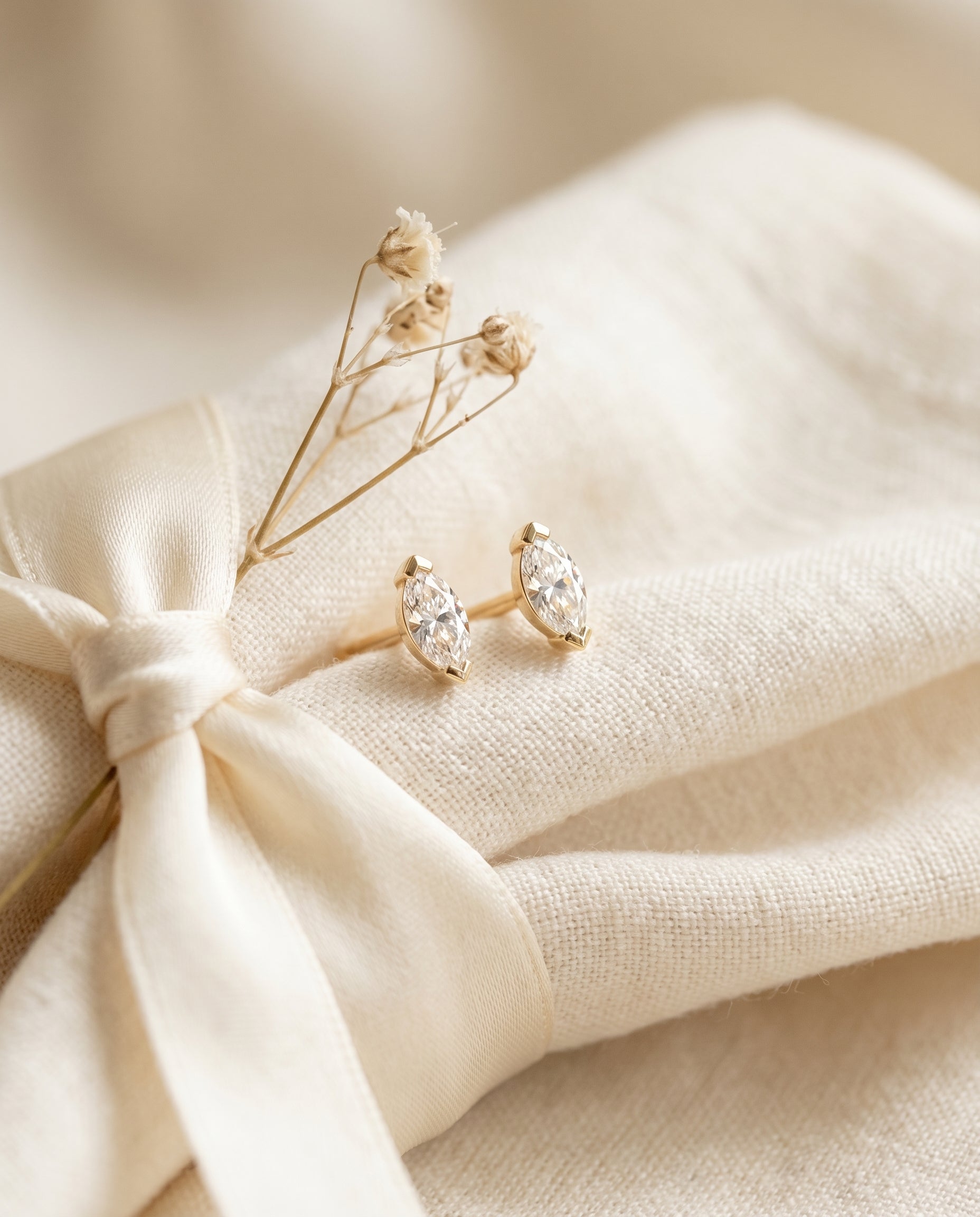 Satéur Feuille Diamond Studs™, 14K Solid Gold — image 2