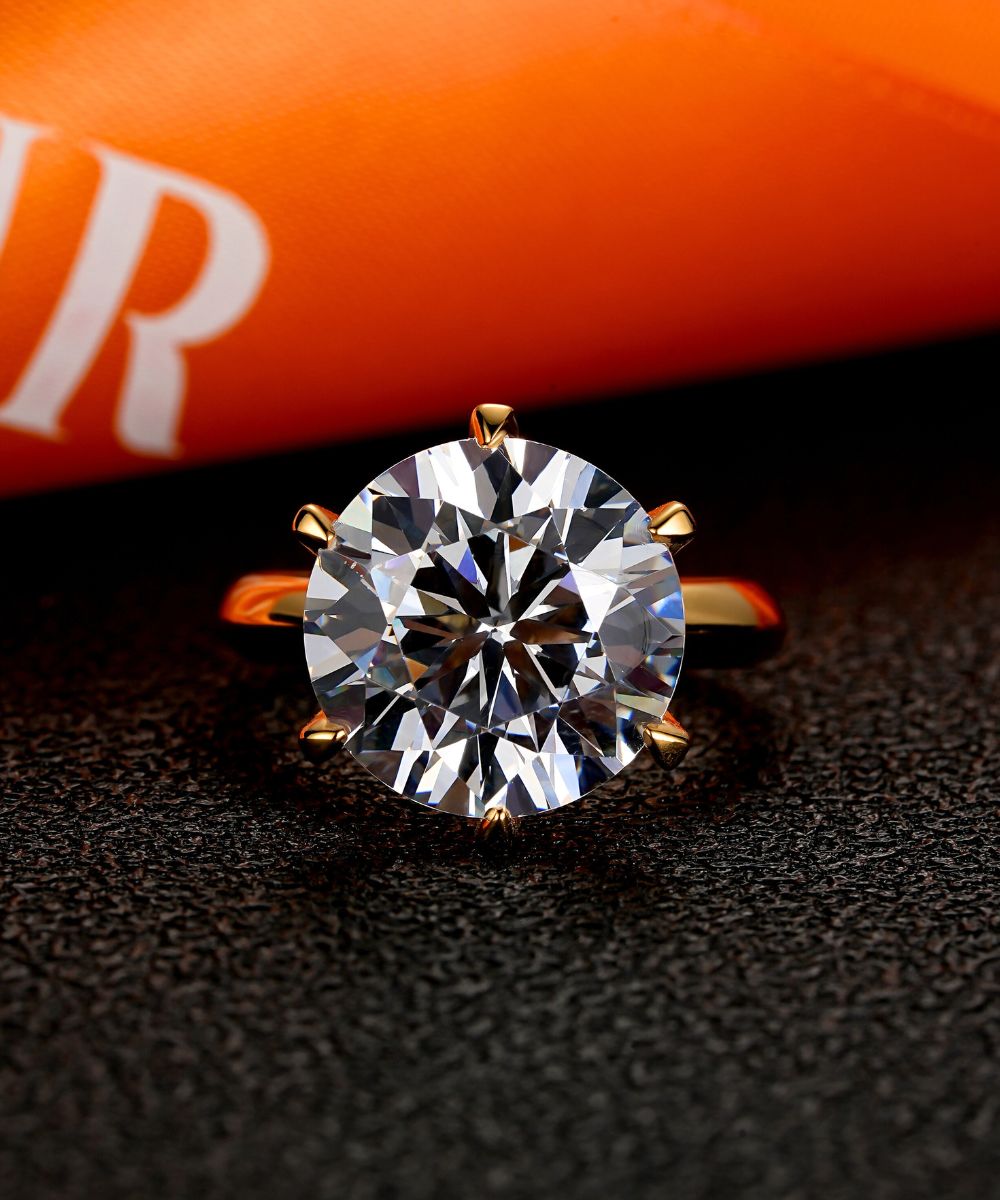 Satéur Aurous Gold Destinée 鑽戒™,18K 金,圓形切割