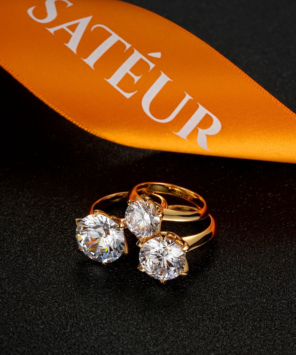 Satéur Aurous Gold Destinée 鑽戒™,18K 金,圓形切割