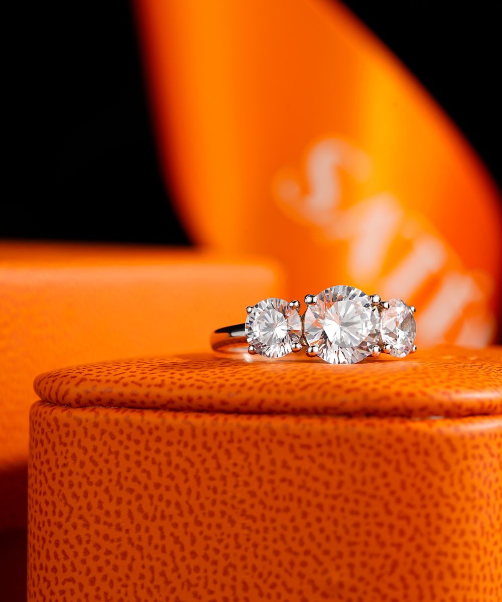 Satéur Tri-pierre Ring™