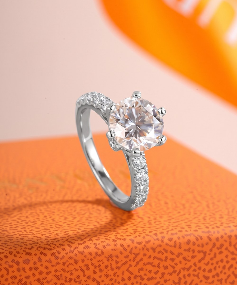 Satéur Victoire Ring — white gold finish diamond-look solitaire — white-01