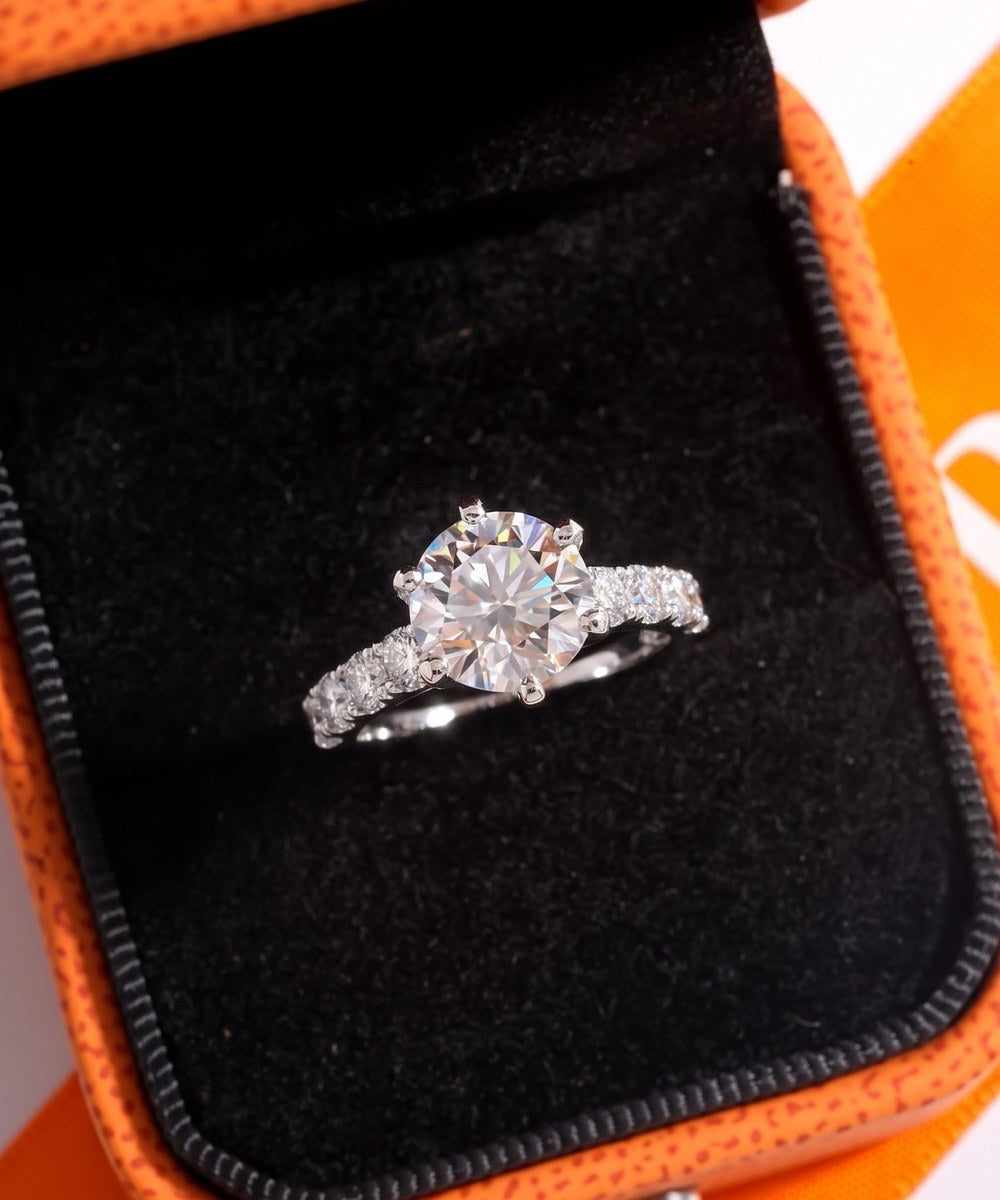 Satéur Victoire Ring — white gold finish diamond-look solitaire — white-04