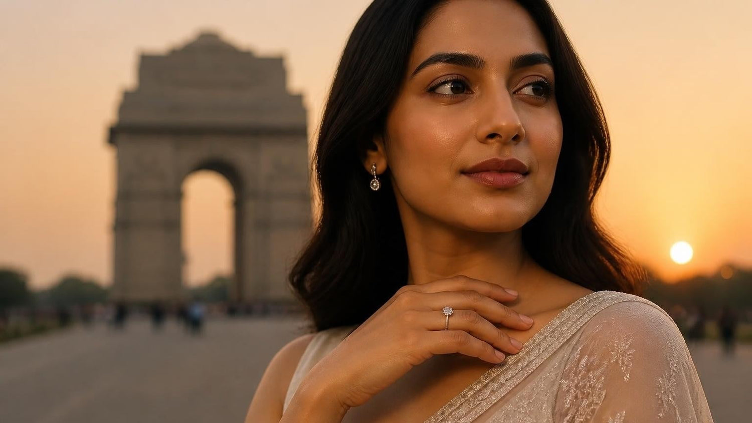 Best engagement rings in Delhi — elegant woman with Satéur Destinée Ring at India Gate sunset