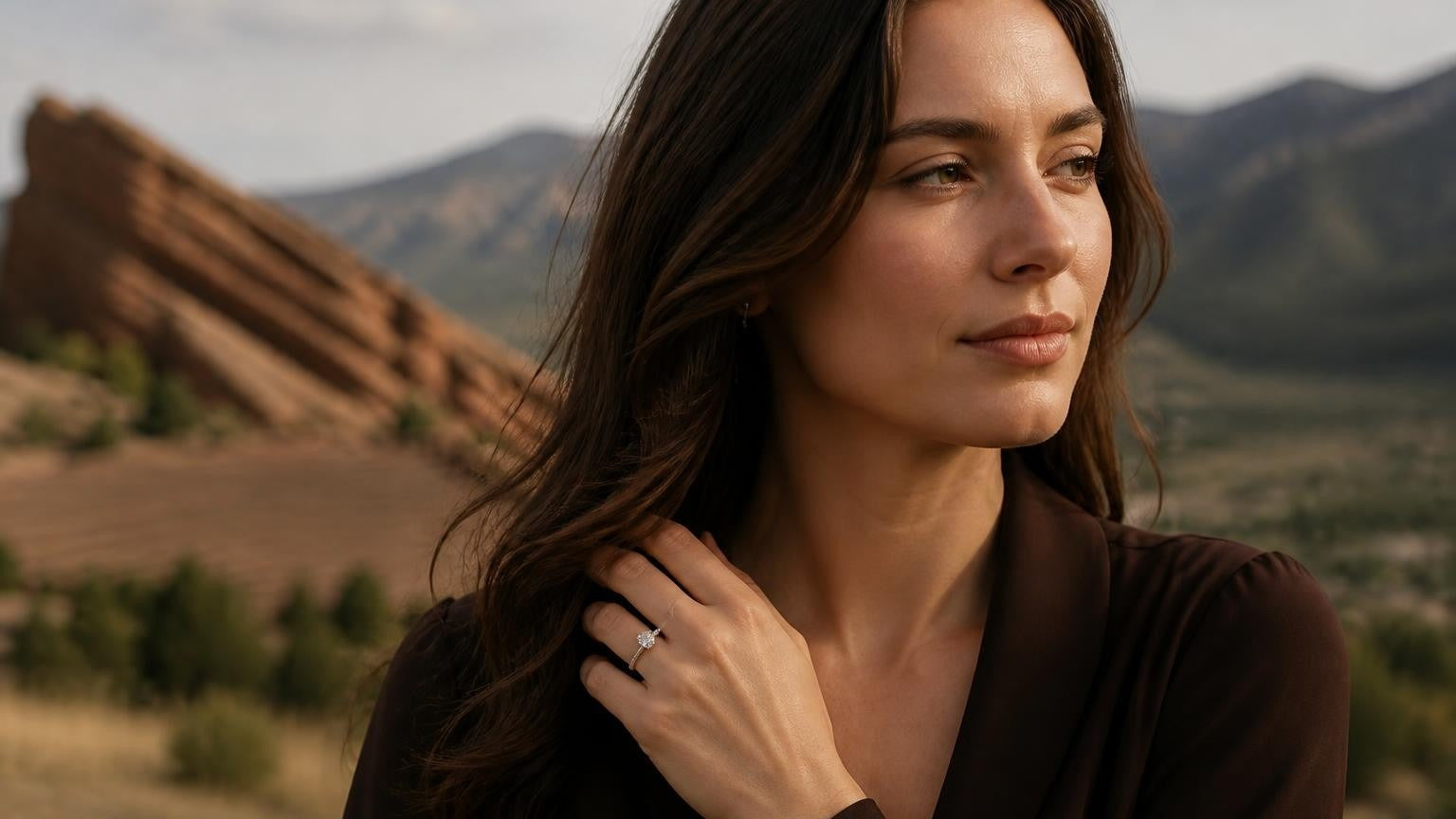 Best engagement rings in Denver — Satéur Destinée Ring™ with Red Rocks Amphitheatre backdrop