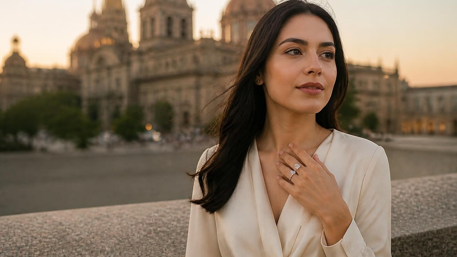 Best engagement rings in Guadalajara — Satéur Destinée Ring at Guadalajara Cathedral golden hour