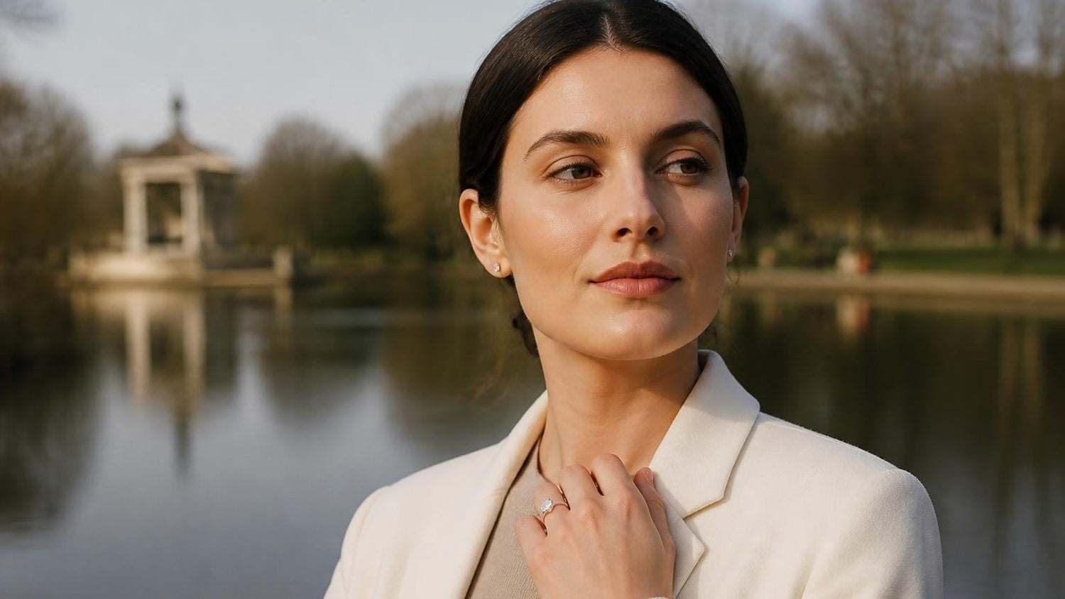 Best engagement rings in Luton — Satéur Destinée Ring with Wardown Park lake in the background