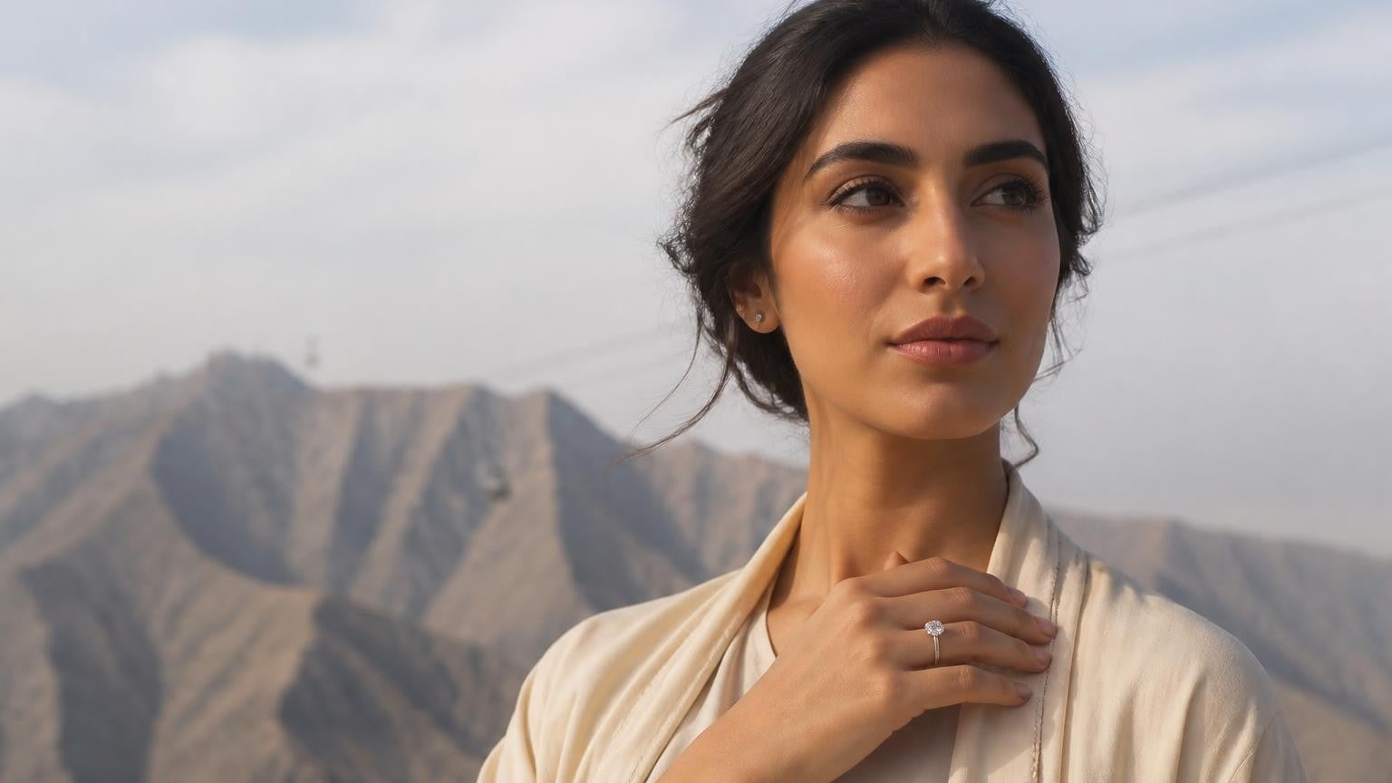 Best engagement rings in Ras Al Khaimah — Satéur Destinée Ring with Jebel Jais mountain backdrop