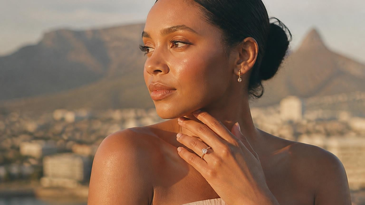Best engagement rings in South Africa — Satéur Destinée Ring™ with Table Mountain at golden hour