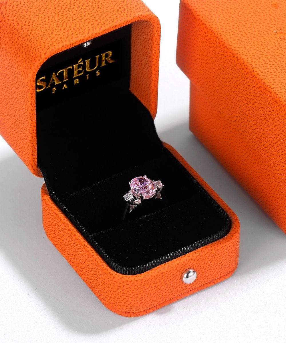 Satéur Rosé Éclat Diamond Ring™, 18K White Gold