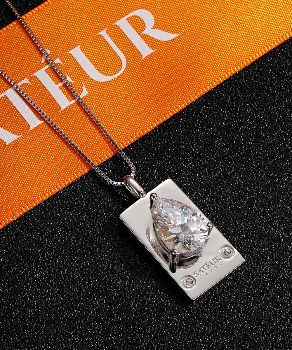 Satéur Parisian Treasure® Poire Diamond Necklace, 18K White Gold