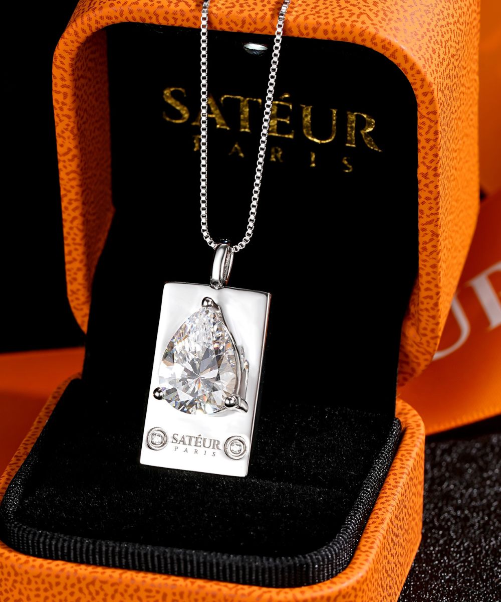 Satéur Parisian Treasure® Poire Diamond Necklace, 18K White Gold