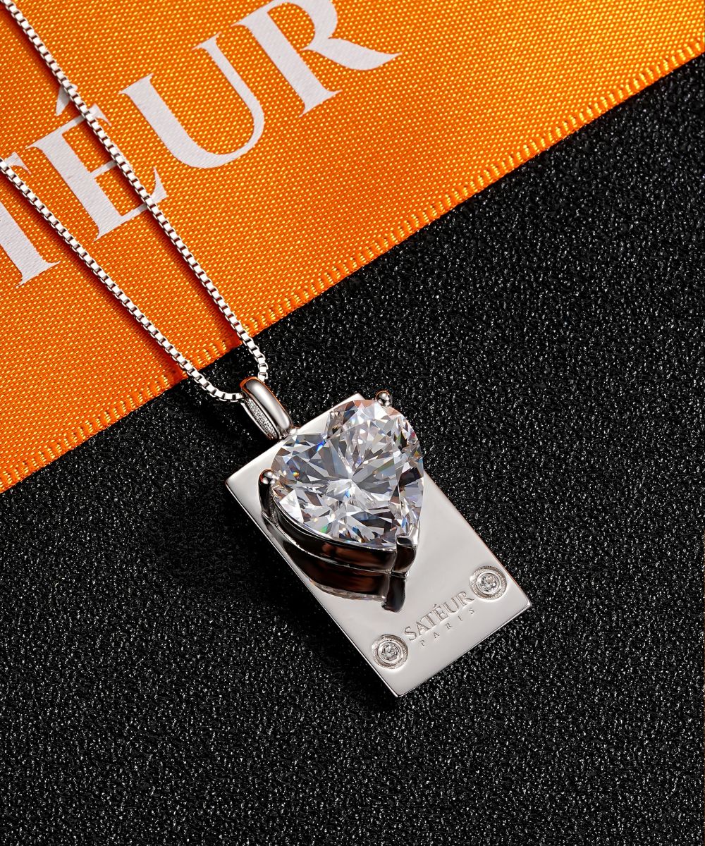 Satéur Parisian Treasure® Amouré Diamond Necklace, 18K White Gold