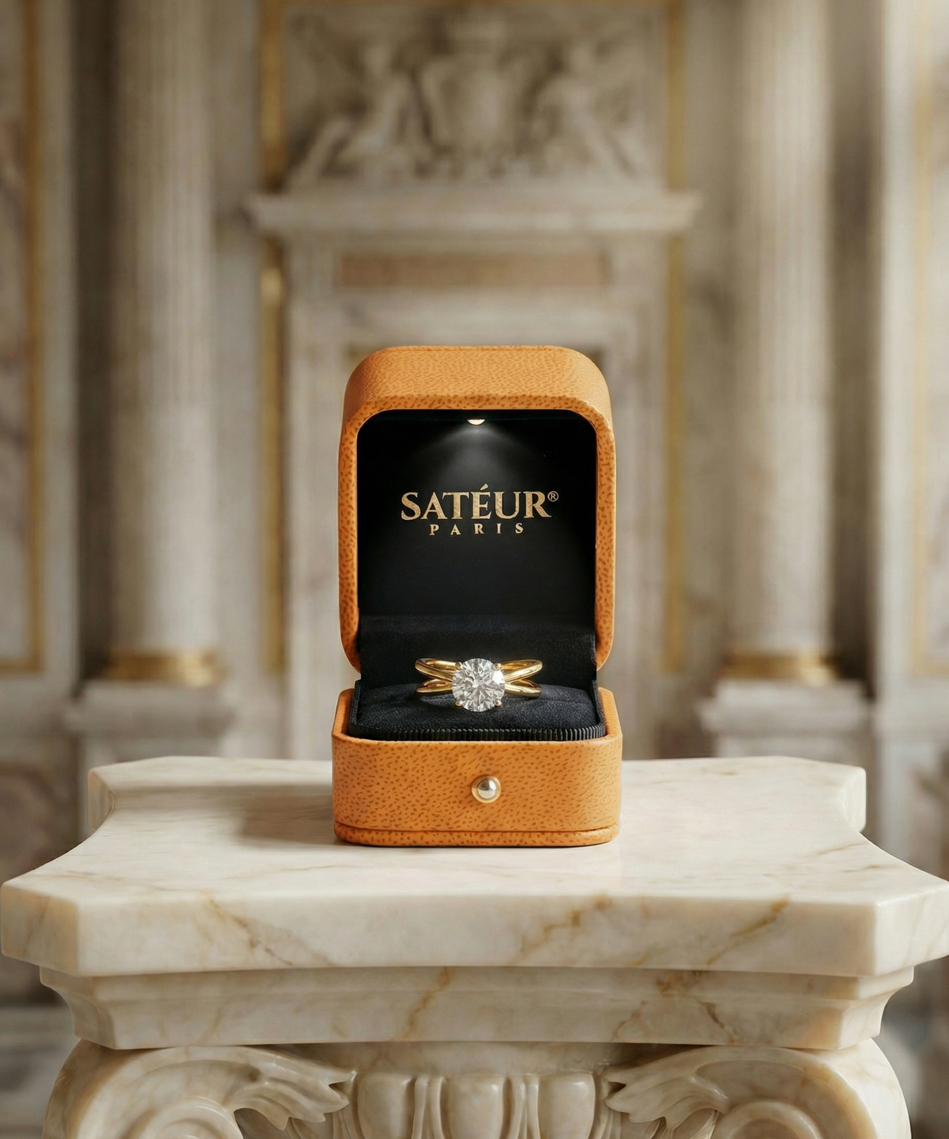 Satéur Aurous Gold Solitaire Ring™