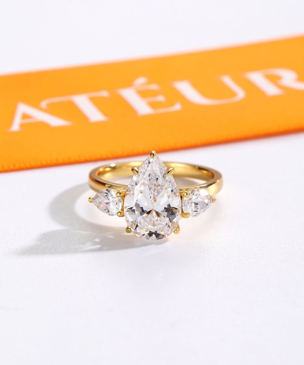 Satéur Renaissance Éclatant Diamond Ring™, 18K White Gold
