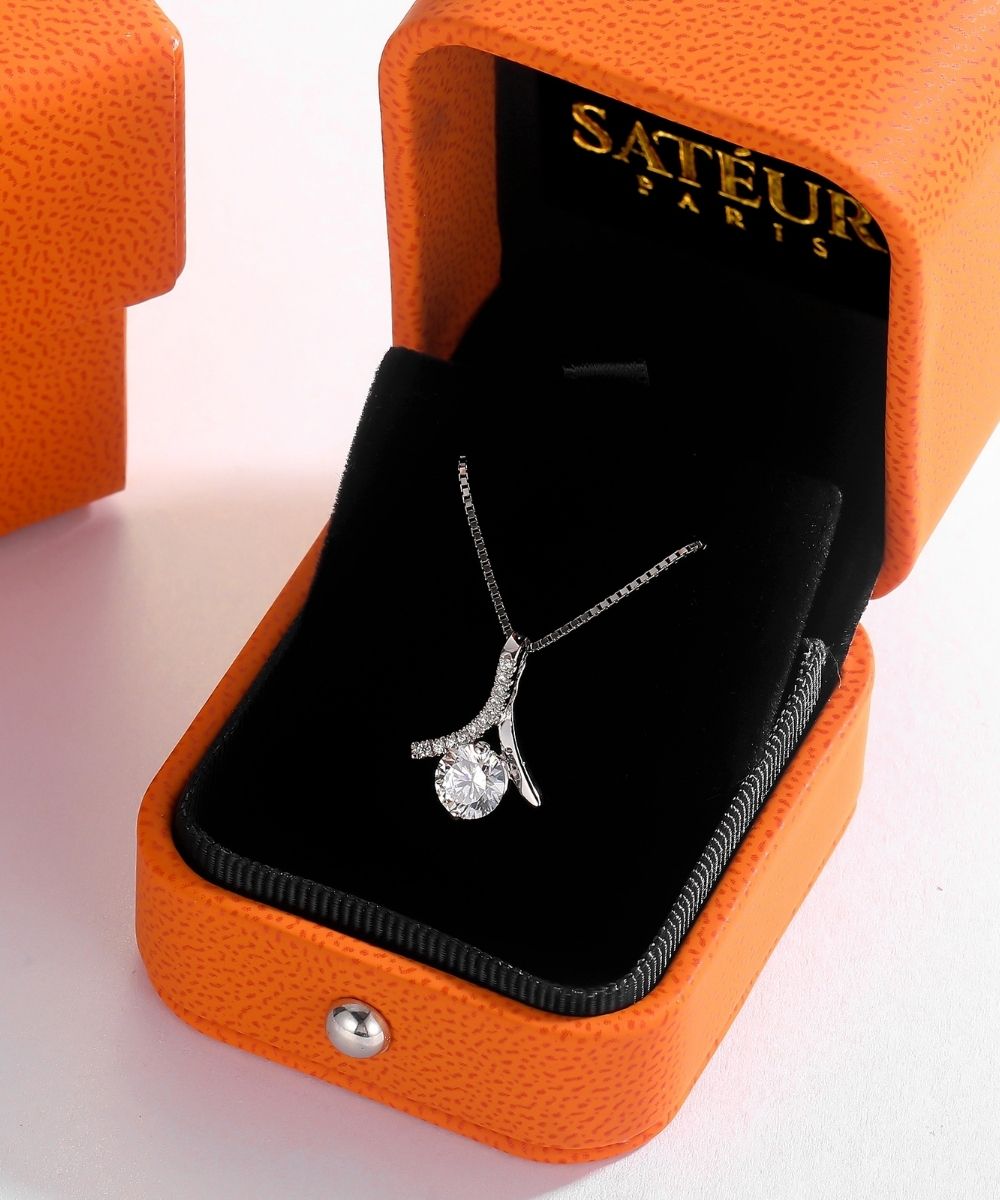 Satéur L' Ange Diamond Necklace™, 18K White Gold