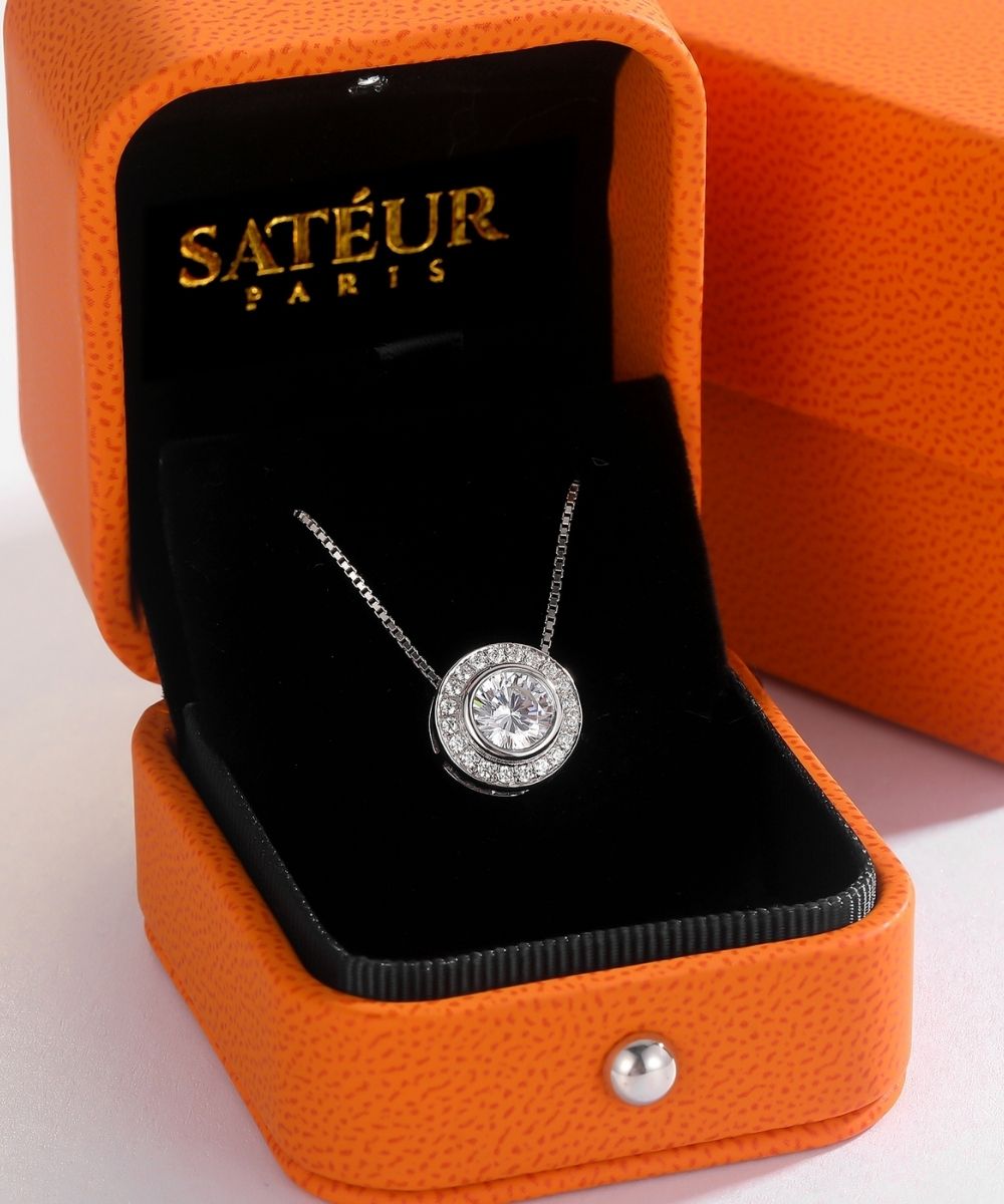 Satéur Belle Dame Diamond Necklace™, 18K White Gold