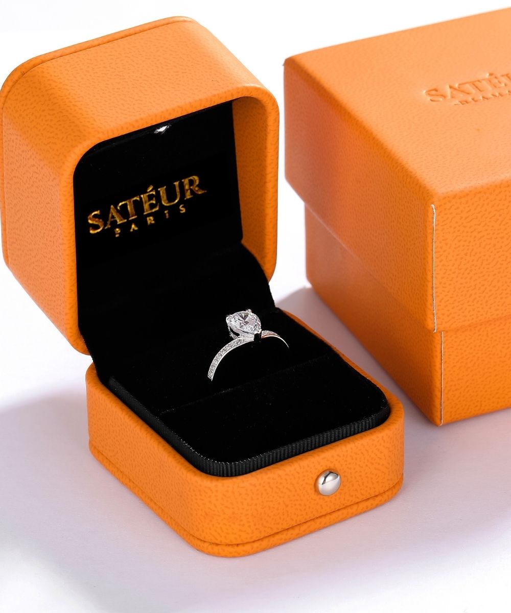 Satéur Tête de Perle Diamond Ring™, 18K White Gold