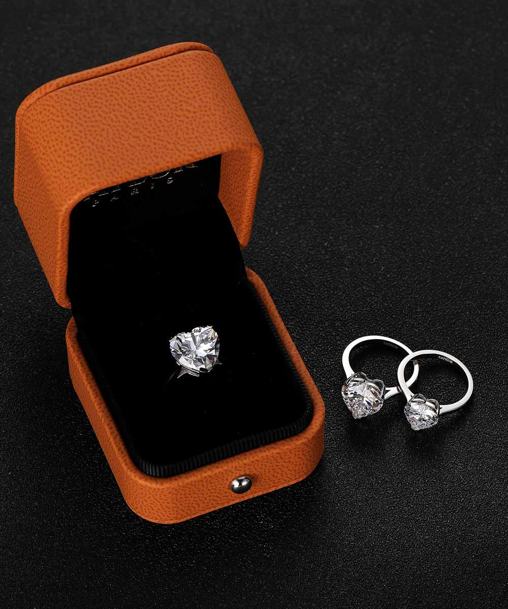 Satéur L'Amour Diamond Ring™, 18K White Gold
