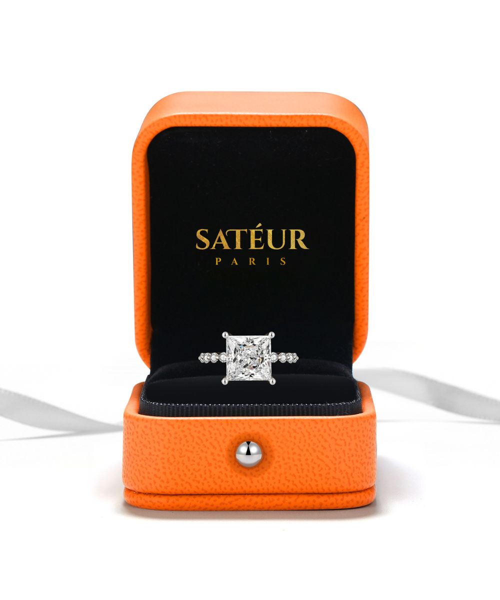 Satéur Lumière Ciselée Ring™