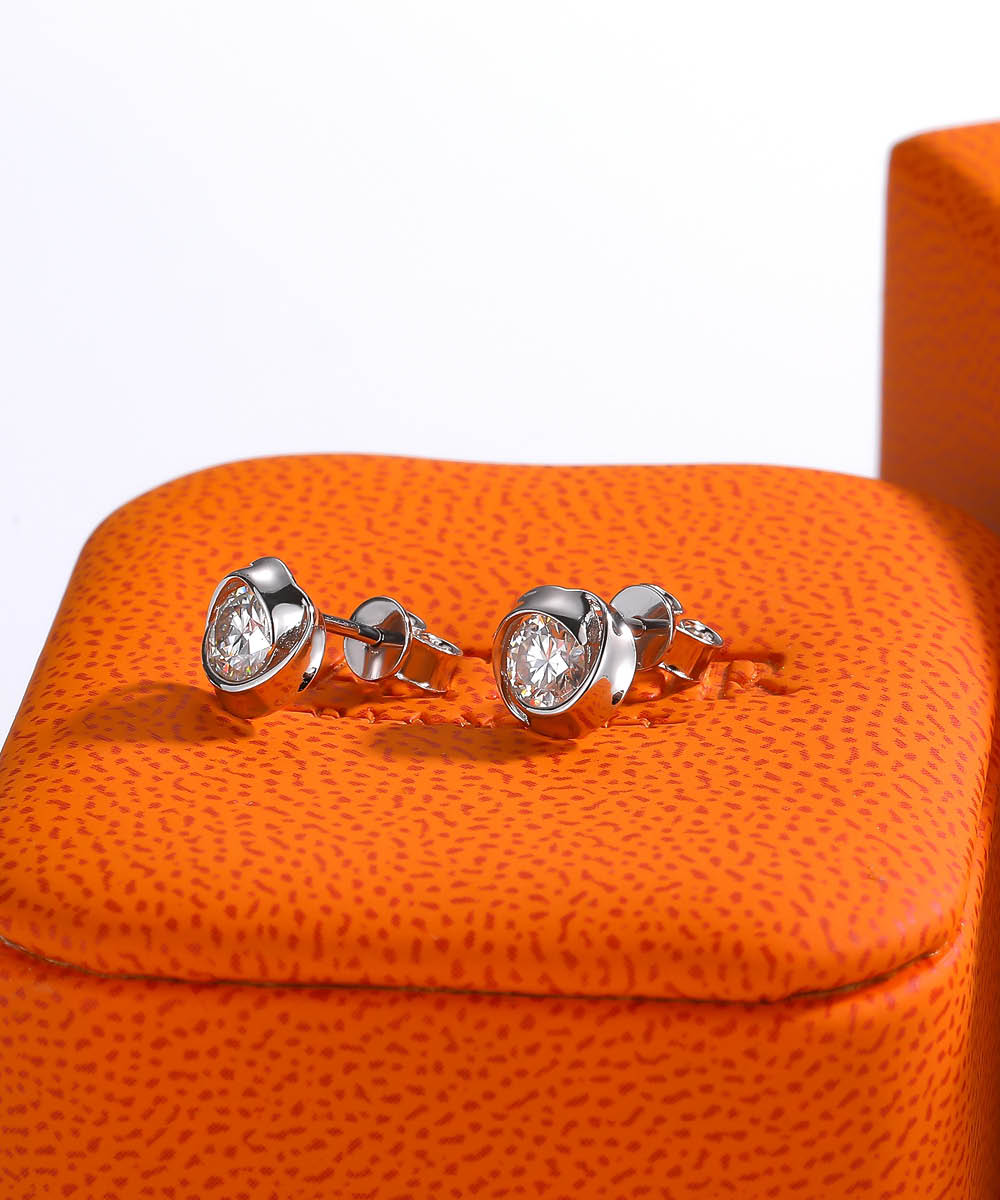 Satéur Secrète Diamond Earrings™, 18K White Gold