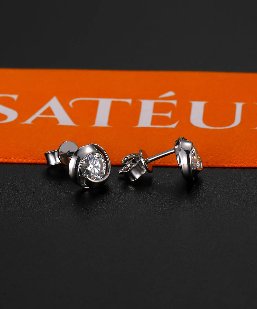 Satéur Secrète Diamond Earrings™, 18K White Gold