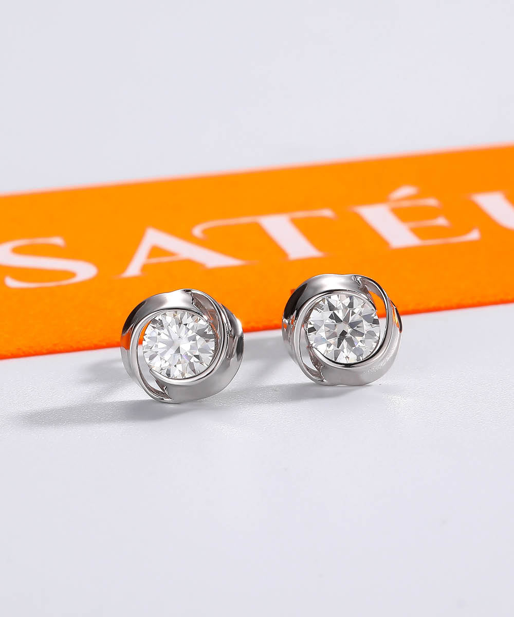 Satéur Secrète Diamond Earrings™, 18K White Gold