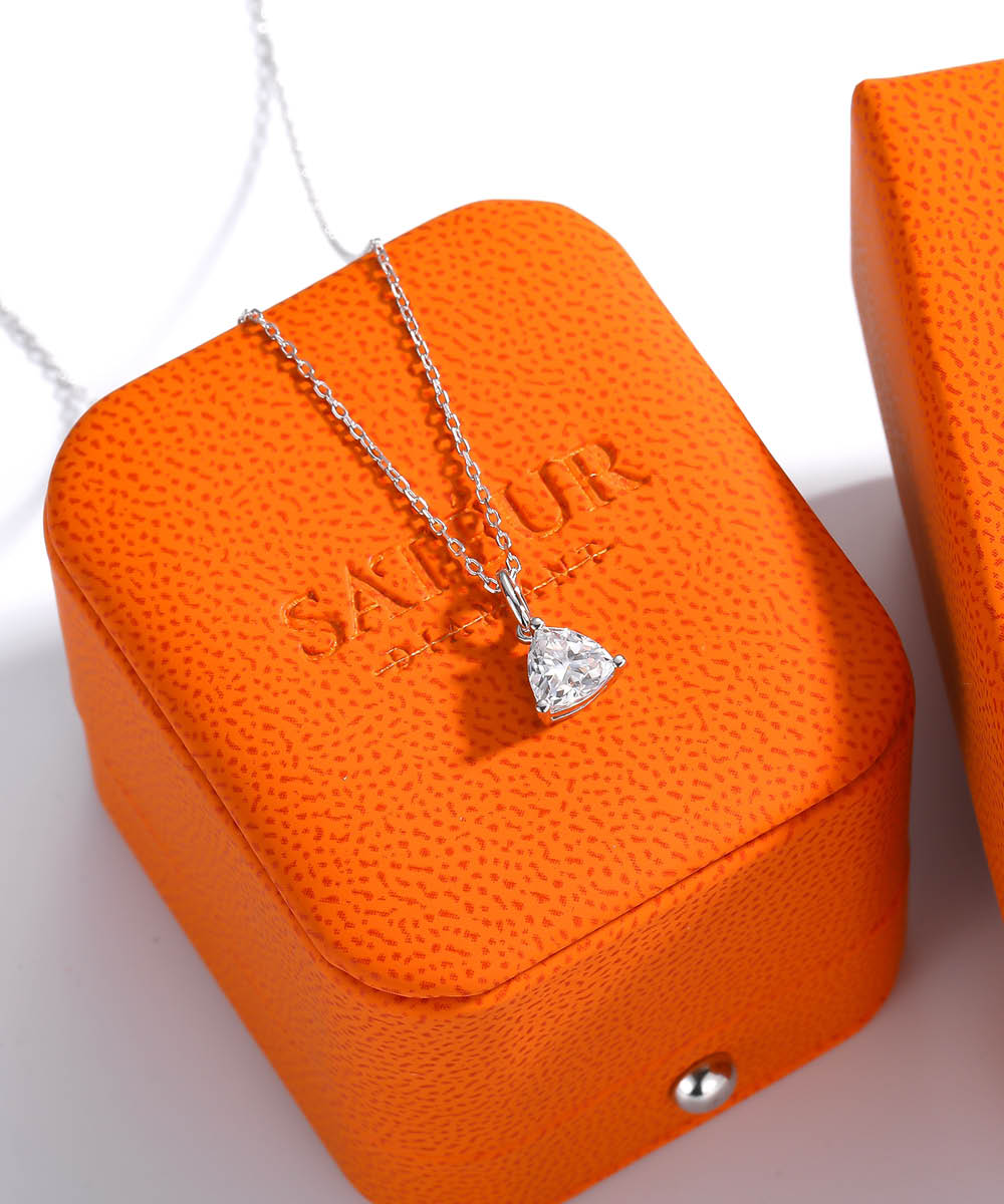 Satéur Pyramide Diamond Necklace™, 18K White Gold